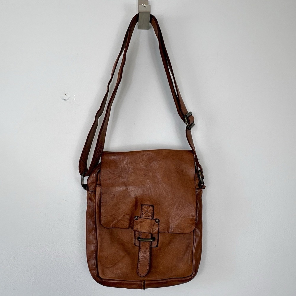 Harbour 2nd Marlies‎ flap crossbody cognac brown leather adjusts to shoulder bag